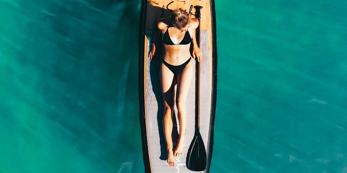 Paddle Power: Comparing Canoes vs. Kayaks Delight