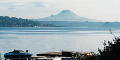 paddleboard Lake Washington Mount Rainier Cascades Seattle